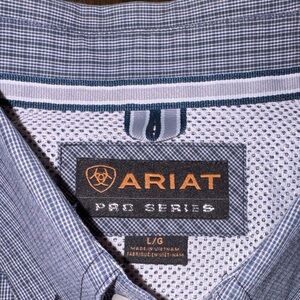 Ariat mens pro series button down sz L